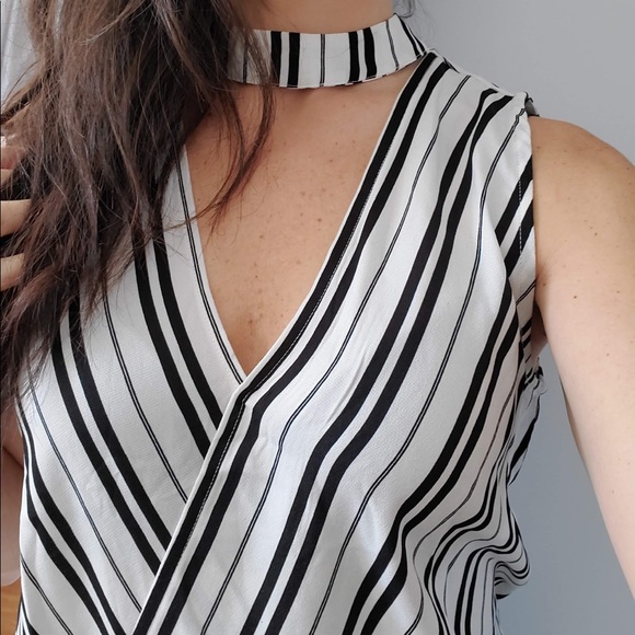 🎀SALE🎀Black & White striped choker blouse - Picture 7 of 8